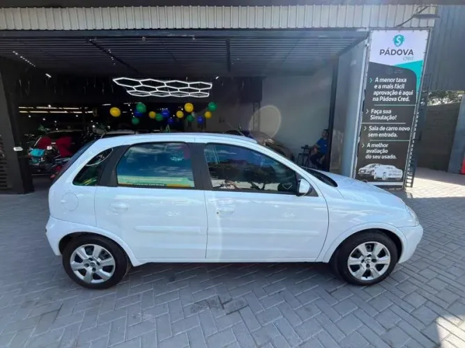 Chevrolet Corsa Hat. Maxx 1.4 8V Econoflex 5P 2011