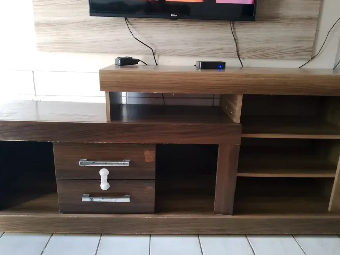 Vendo rack com painel 