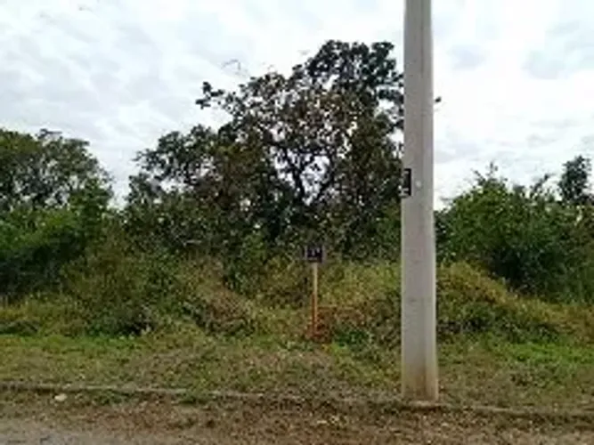 LOTE EM CONDOMÍNIO FECHADO DE 1000 m2 PRÓXIMO A SETE LAGOAS