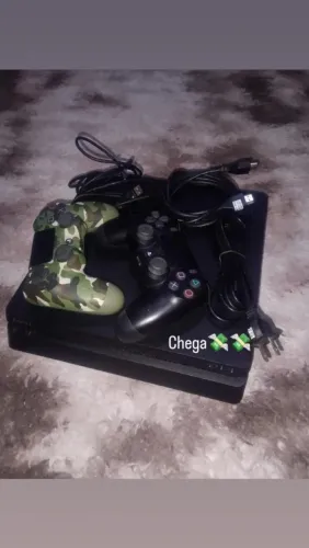 Playstation 4 semi-novo valor 1,500$