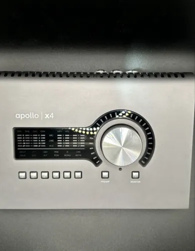 Interface Apollo X4