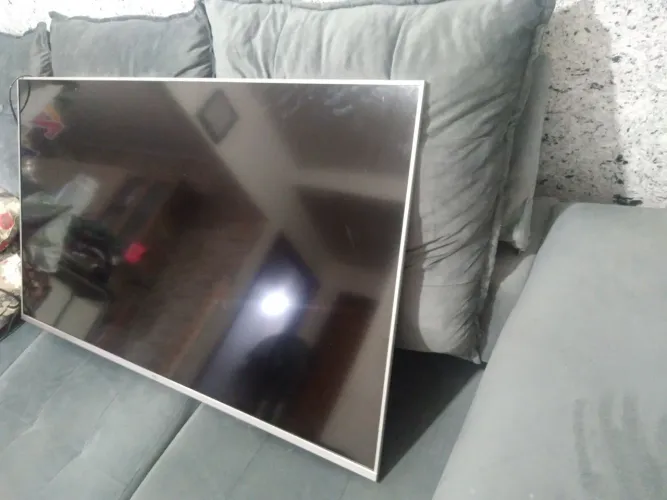 TV 55p com defeito 300 reais 
