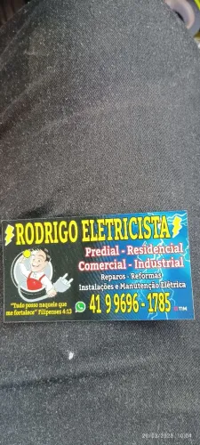 ELETRICISTA DISPONÍVEL AGORA ( 41 ) 9 * RODRIGO