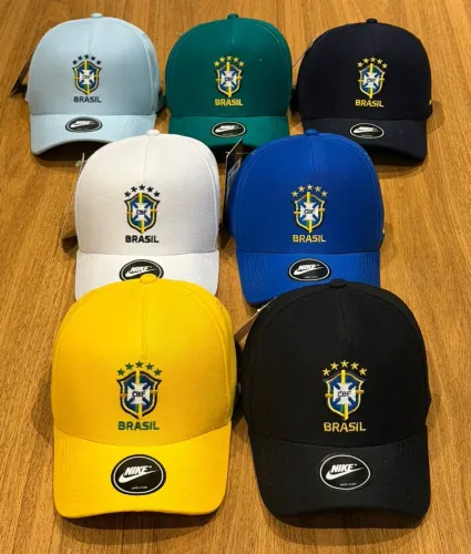 Boné do Brasil coisa linda não perca em dois por apenas 100 reais em