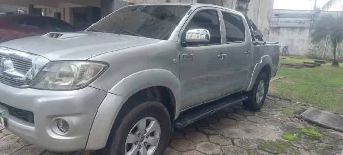 VENDE-SE  HILUX 2009 