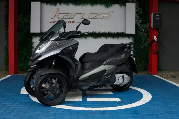 QUADRO 350 D 2012