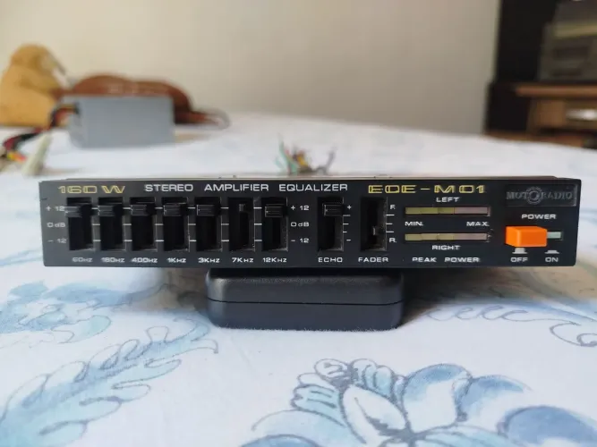 Equalizador e Amplificador Motoradio EQE-M01
