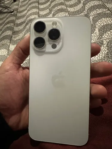 iPhone 15 pro max 