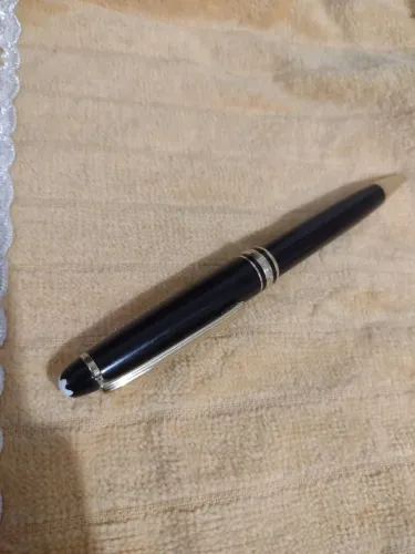 Caneta Montblanc Esferográfica Meisterstück Classique Revestida a Ouro