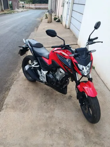 CB TWISTER 300 