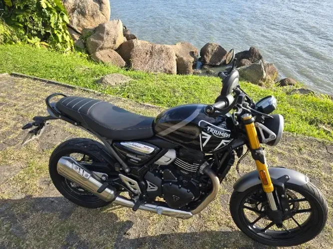 Moto novíssima
