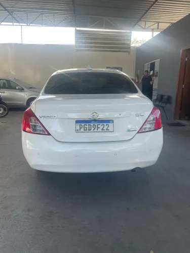 Nissan Versa SL 1.6 16V Flex Fuel 4P Mec. 2013