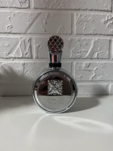 Perfume fakhar platiun lattafa