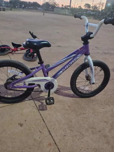 Bicicleta Specialized Hotrock aro 16