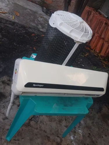 Ar condicionado de 12mil funcionando perfeitamente.
