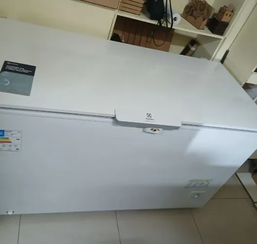 Freezer horizontal pouco usado