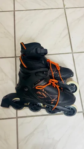 Patins in line N38 Oxer + proteções Traxart