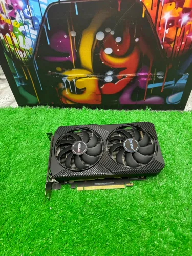 RTX 3050 8gb asus estado de nova