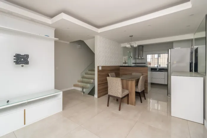 Casa no condomínio CONDOMINIO RESIDENCIAL FELICITÁ para venda com 3 quartos, sendo 1 suíte
