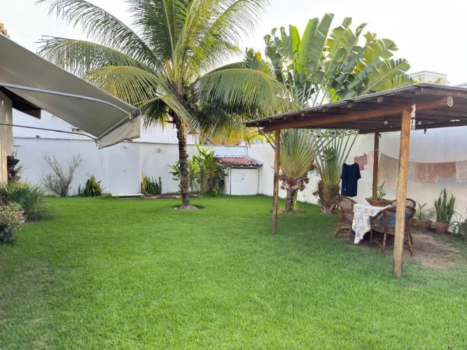 Vendo linda casa terrea no condomínio Outeiro da Glória 
