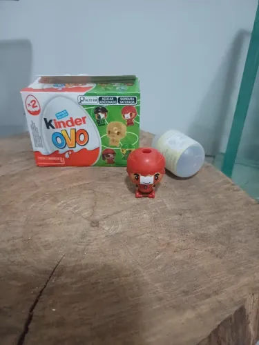 Brinquedo kinder ovo copa do mundo