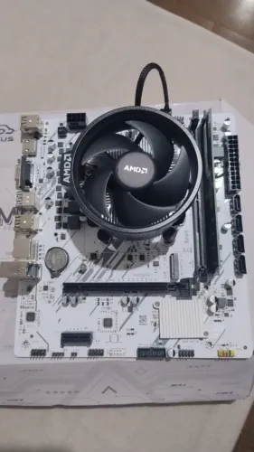 kit Placa-mãe ZSUS B450 com processador AMD Ryzen 5500, memória DDR4 8gb frequencia2