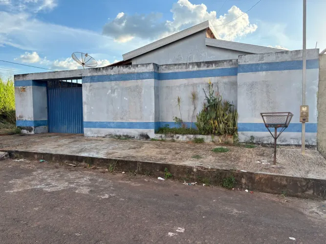 Casa 3 quartos / 2 banheiros - R$ 299.000,00