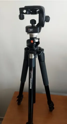 Tripé filmagem profissional - marca Manfrotto