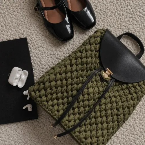Bolsa de Crochê Artesanal Mori Verde e Preta | Sob Encomenda