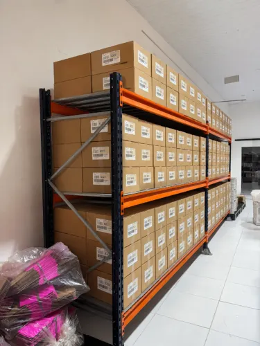 Título OLX: Porta Pallet / Estante Industrial Completa para Estoque - Aproximadamente 4,5