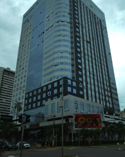 Ampla Sala Comercial com 162m² no 11º Andar Edifício Lourenço Office