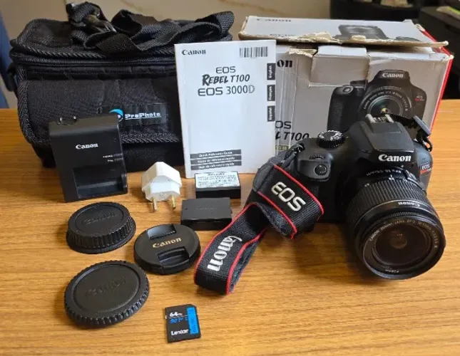 Canon EOS Rebel T100 + lente 18-55mm, 2 baterias e kit completo