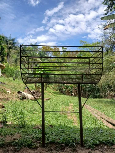 Lixeira em aço pintado