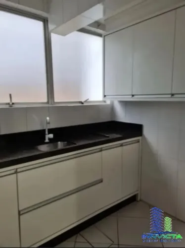Apartamento em Coqueiros
