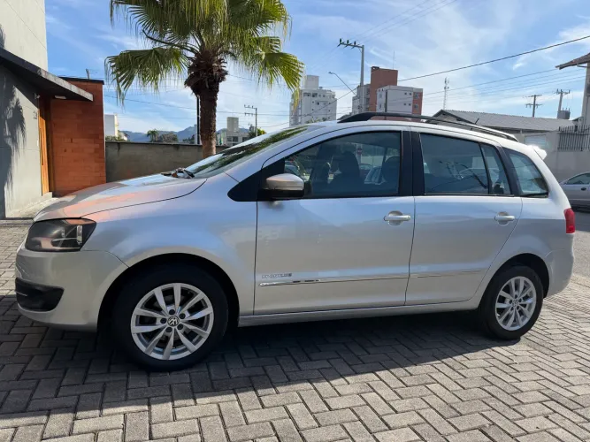 Volkswagen Spacefox Sportline/highline I Motion 1.6 2013