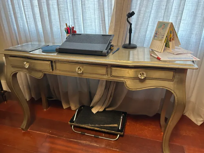 console/ escrivaninha/bancada