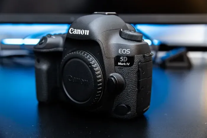 Canon 5D Mark IV
