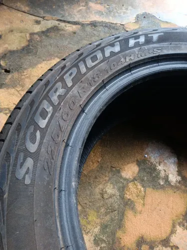 Pneu Pirelli Scorpion 225/60 R18 104H M+S. (Fiat Toro)