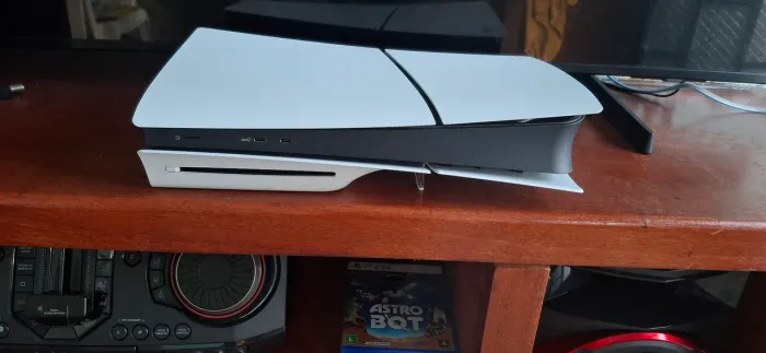 Ps 5 slim foi comprado 16/05 novinho, venda somente em boa vista