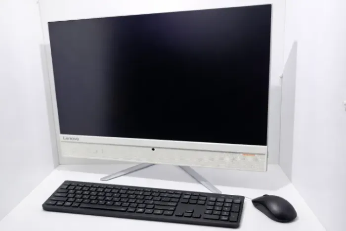 All in One Lenovo i5 6°/ 4GB/ SSD 1TB
