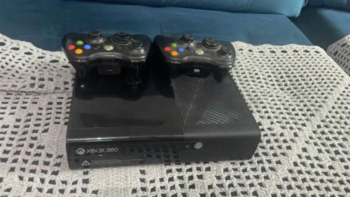 xbox 360 super slim +2 controle +6 jogos midia fisica
