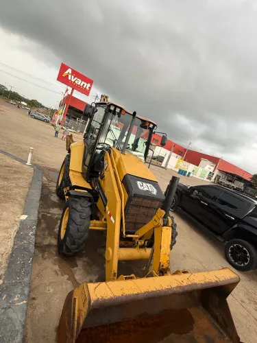 Retro escavadeira 2021