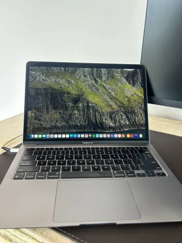 MacBook Air M1