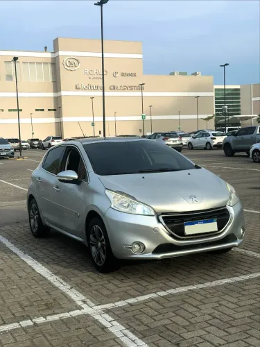 Peugeot 208 Griffe 1.6 Flex 16V 5P Mec. 2015