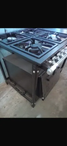 Fogão industrial gás novo 4 bocas c chapa e forno marca jcn c