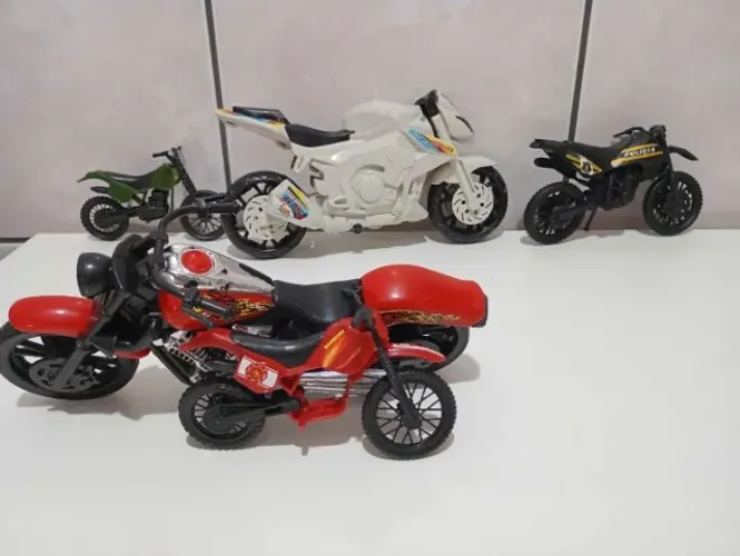 vendo lote de motinhas de brinquedo