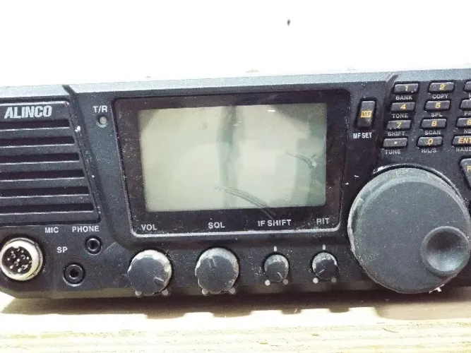 Transceptor ALINCO DX-SR8T