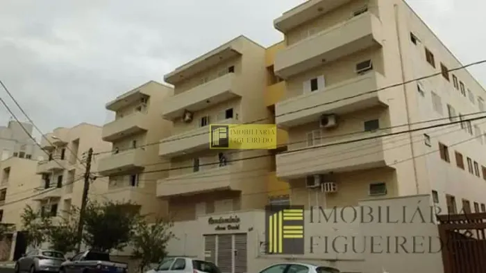 Apartamento para Locação 3 Quartos, 1 Suite, sacada e 1 Vaga de garagem.