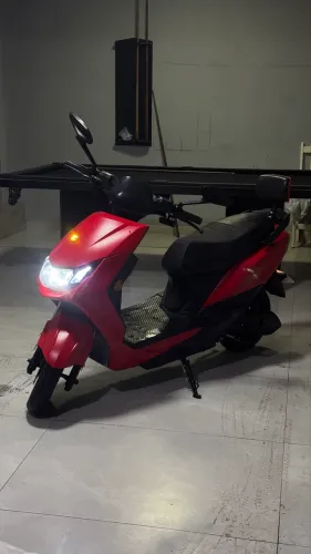 Scooter Elétrica NXT 2024 Kay - Vermelha - 1000W