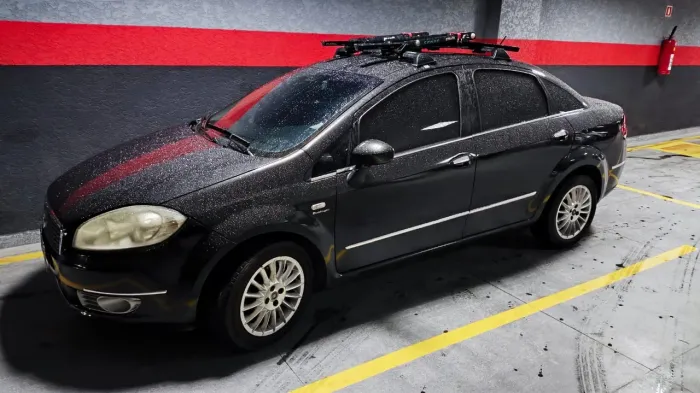 Fiat Linea Absolute 1.9/1.8 Flex Dualogic 4P 2011